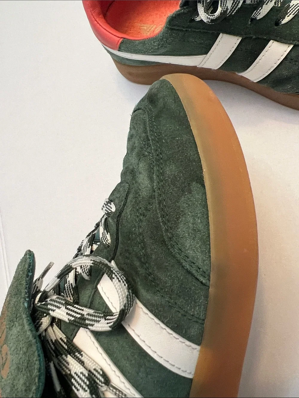 GOLA STADIA SUEDE 86 SNEAKER IN GREEN AND WHITE WOMENS SIZE 8 - Picture 9 of 12